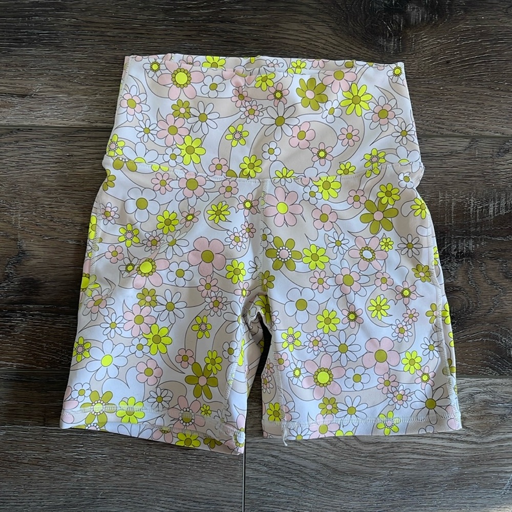 Fabletics shorts NWT size XXS